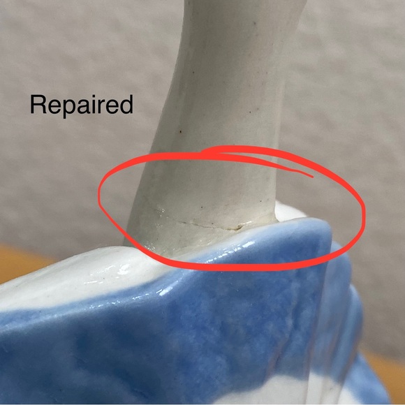 Vintage D’ART S.A. Blue/White Porcelain Sitting Girl Holding A Doll Figurine - Picture 14 of 14